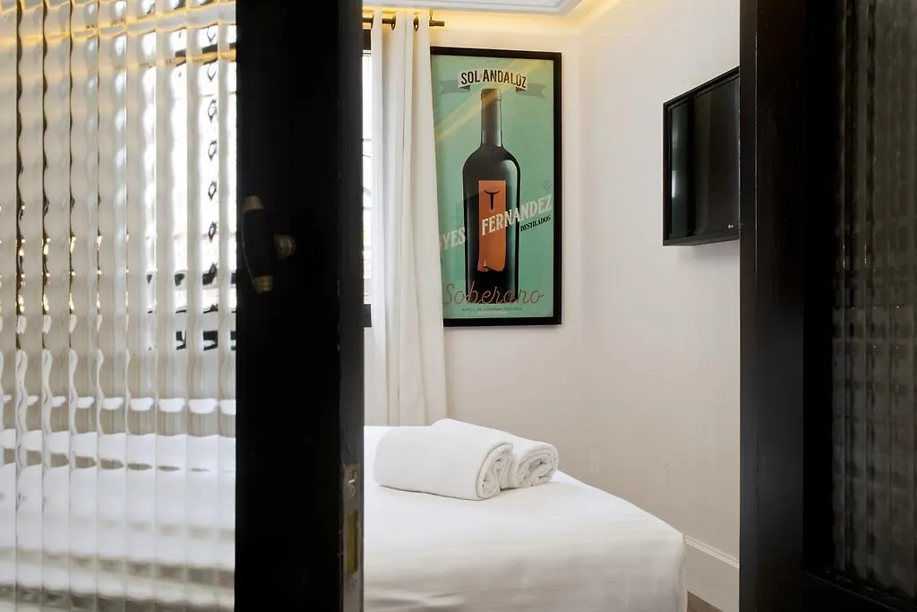 Praktik Vinoteca Hotel Barcelona 3*,